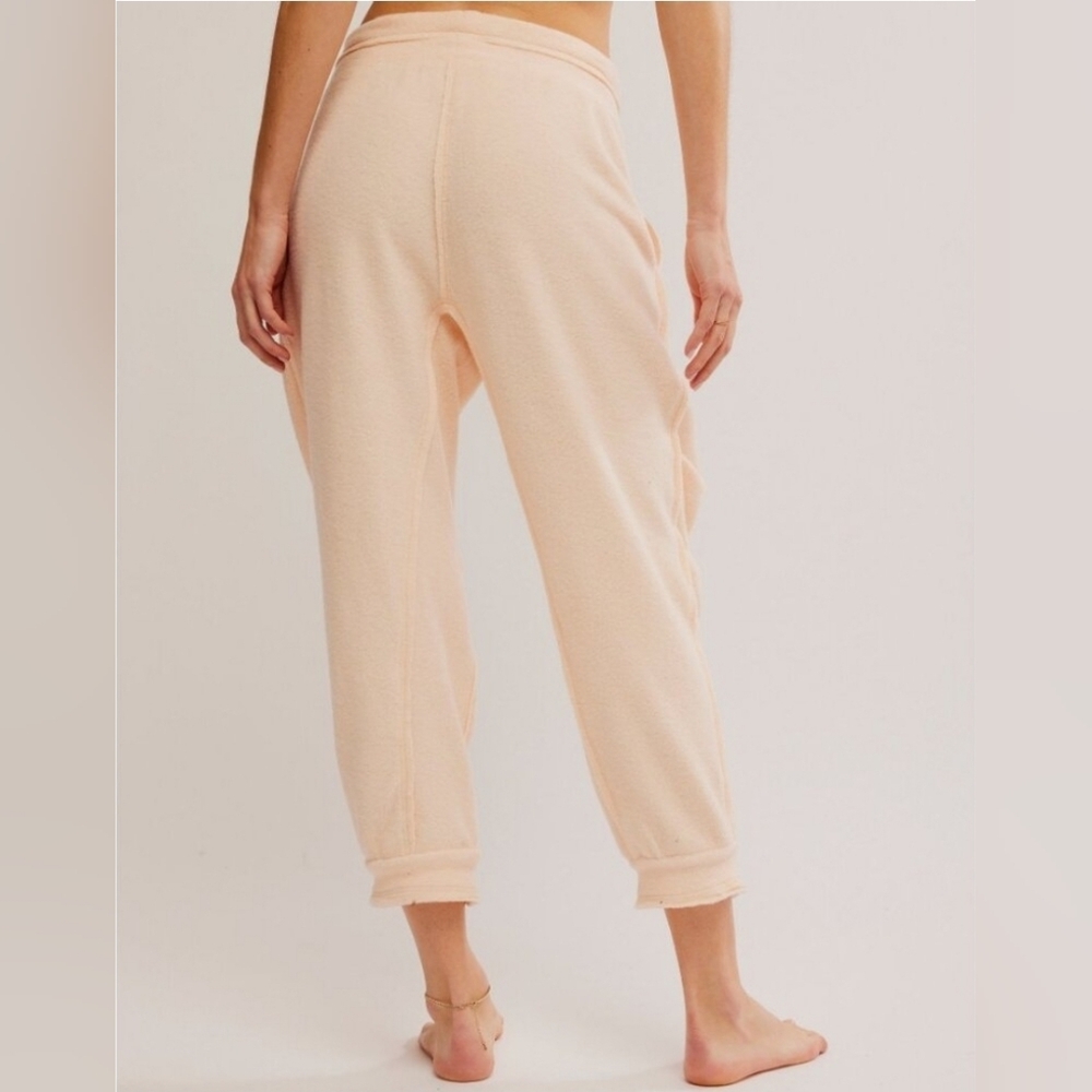 NWT Free People Day Off Fleece Set Peachy Cream - Picture 9 of 11